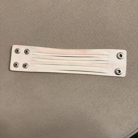 Set of 5 Rhinestone Multi-Row Snap Cuff Bracelets - Picture 13 of 13